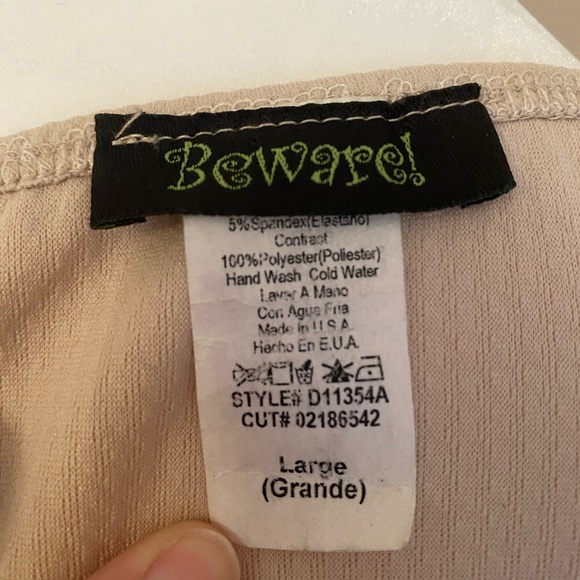 Tan and pink patterned dress - Picture 3 of 3